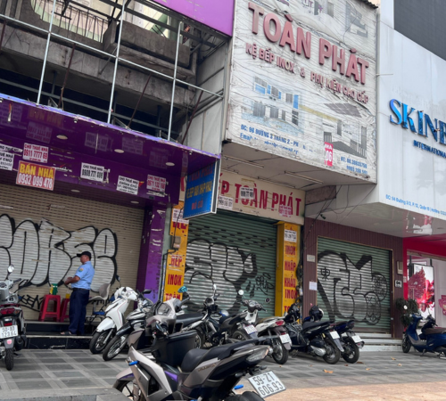 Cận Tết, mặt bằng đồng loạt treo biển cho thuê